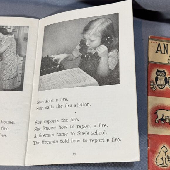 1940s Little Wonder Books Lot Of 6 Firemen Bakery Animal Families Vintage Kids - Picture 8 of 14